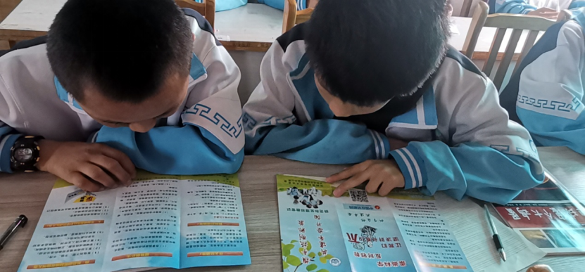 贵州省反邪教协会简讯2022（57）科技宣讲进校园  从小树立反邪意识738.png
